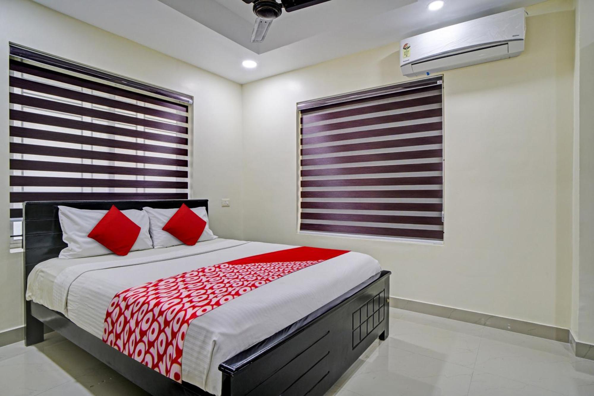 Hotel O Crystal Executive Suites Kochi Extérieur photo