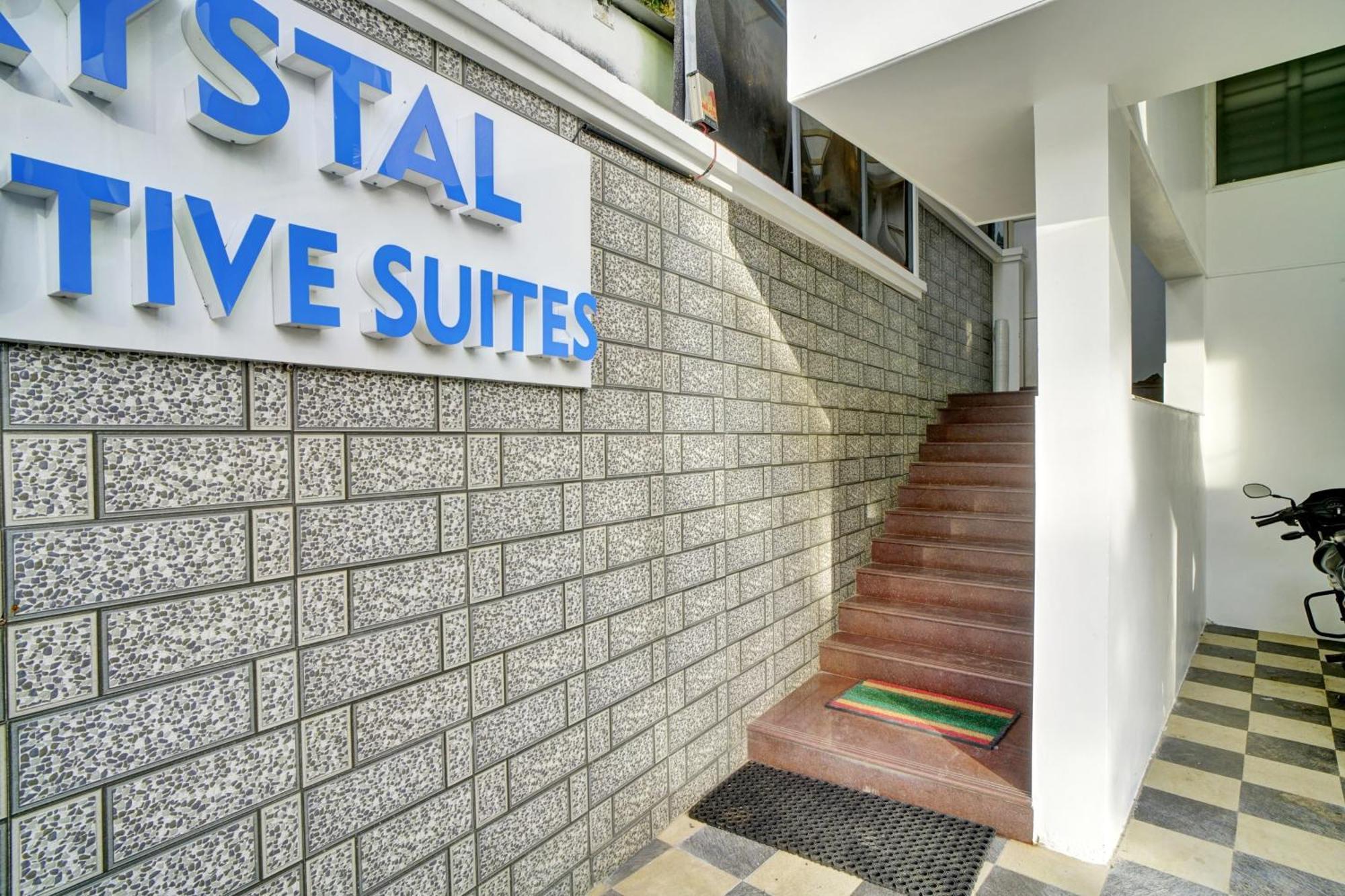 Hotel O Crystal Executive Suites Kochi Extérieur photo