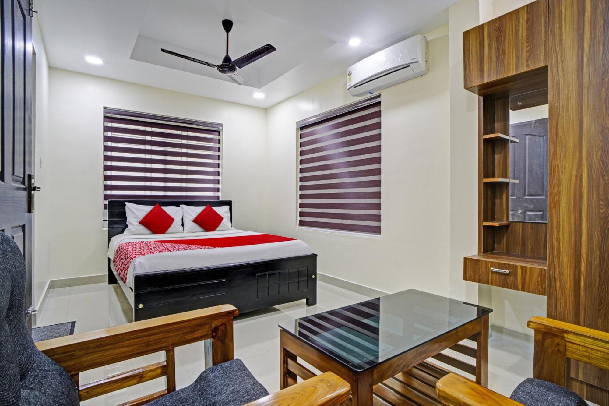 Hotel O Crystal Executive Suites Kochi Extérieur photo
