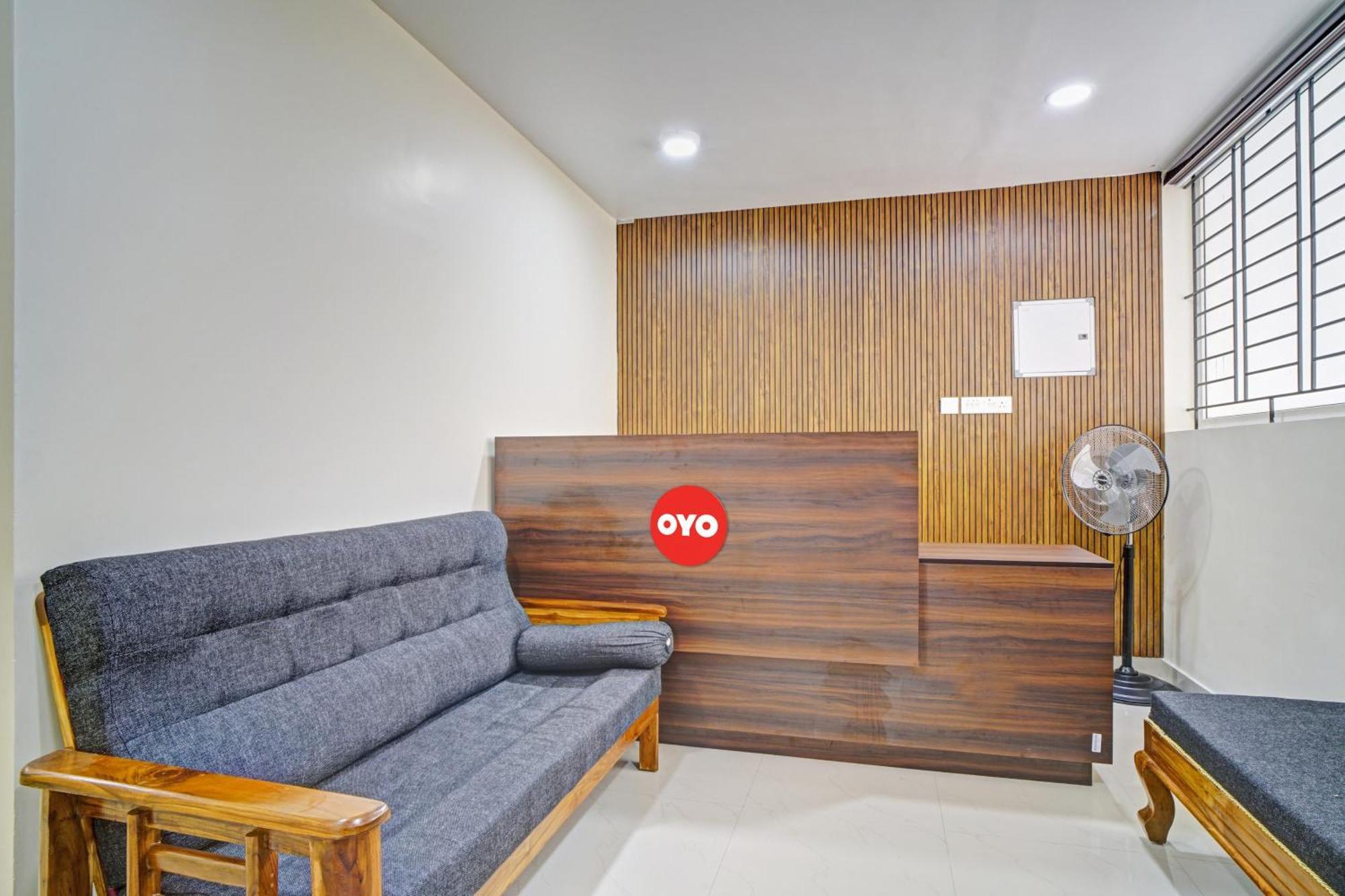 Hotel O Crystal Executive Suites Kochi Extérieur photo