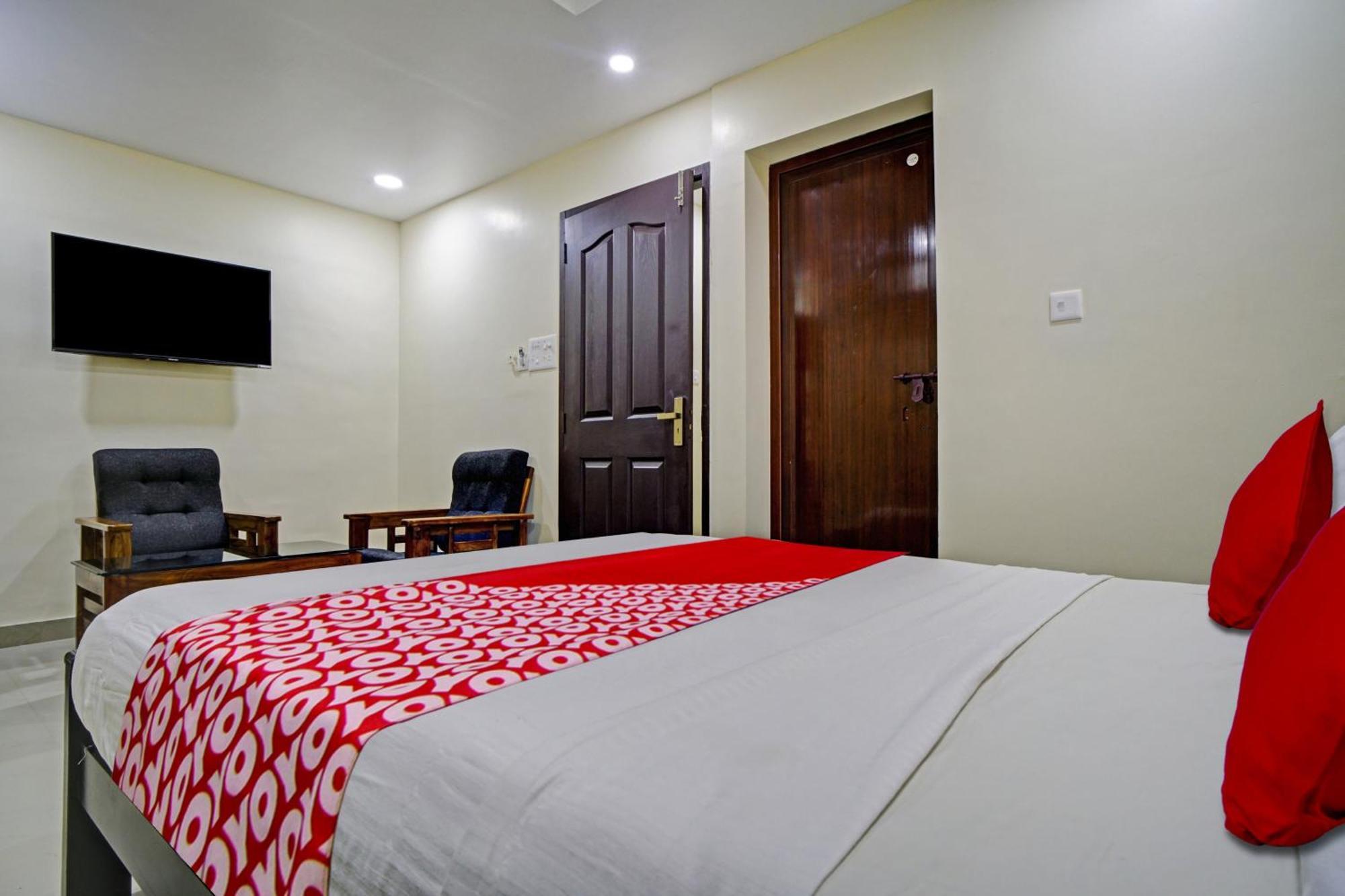 Hotel O Crystal Executive Suites Kochi Extérieur photo